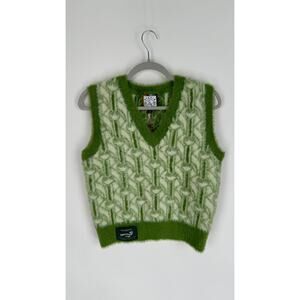 Mukzin Green Fuzzy Eyelash Sweater Vest Womens Small New V Neck Sleeveless